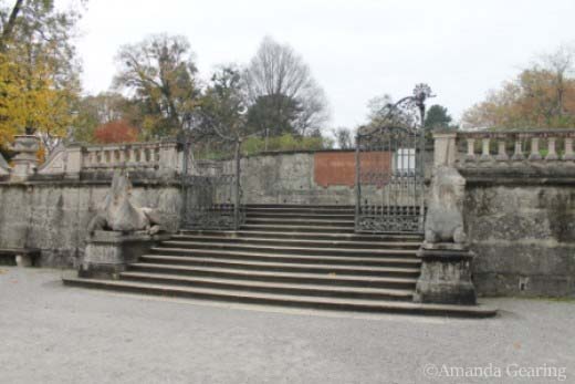 the-steps-in-mirabella-gardens-in-central-salzburg-where-maria-and-the-children-sang-do-re-mi